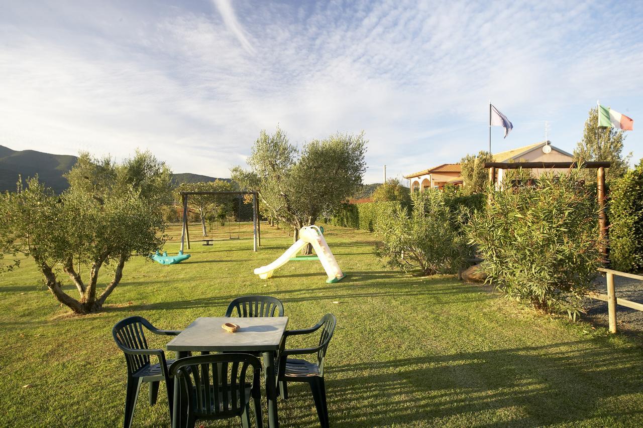 Agriturismo Lucerna Del Lago Prile 카스틸리오네 델라 페스카이아 외부 사진