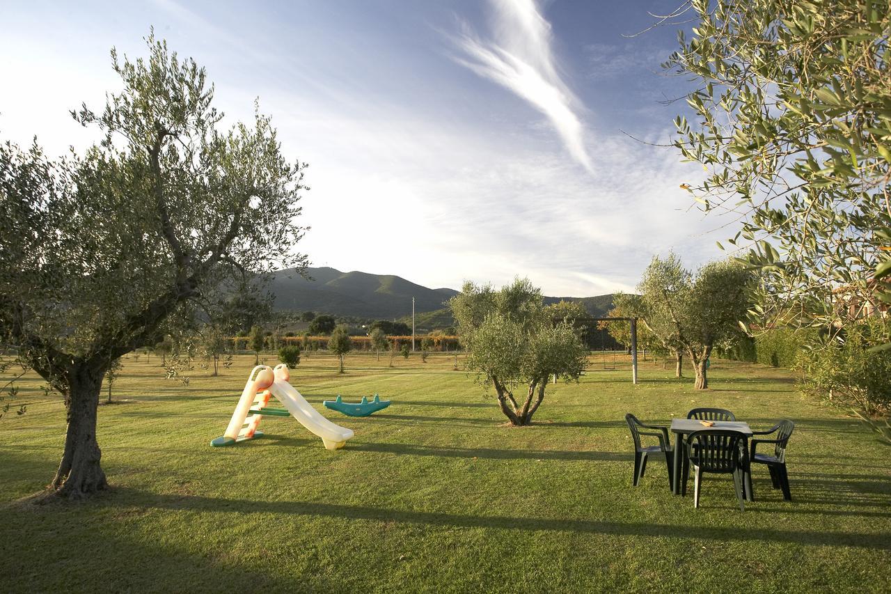 Agriturismo Lucerna Del Lago Prile 카스틸리오네 델라 페스카이아 외부 사진